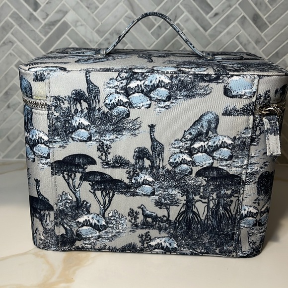 Dior Beauty Around The World Vanity Cosmetic Box Bag - Picture 2 of 4